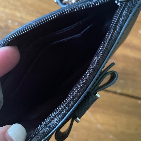 Coach 51672 Darcy Saffiano Crossgrain Small Bow Wristlet Wallet Black Silver - Picture 7 of 7